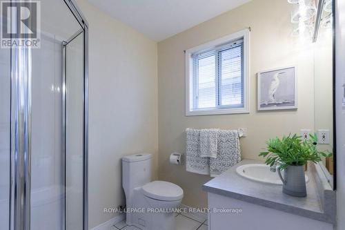 111 Hickory Grove, Belleville, ON - Indoor Photo Showing Bathroom