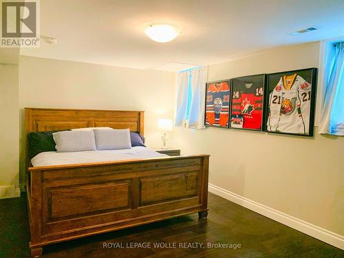 424 Belgreen Way, Waterloo, ON - Indoor Photo Showing Bedroom