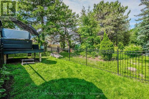 424 Belgreen Way, Waterloo, ON - Outdoor