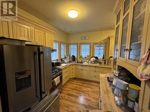 117 7101 Sakinaw Woods Drive, Pender Harbour, BC - Indoor Photo Showing Other Room