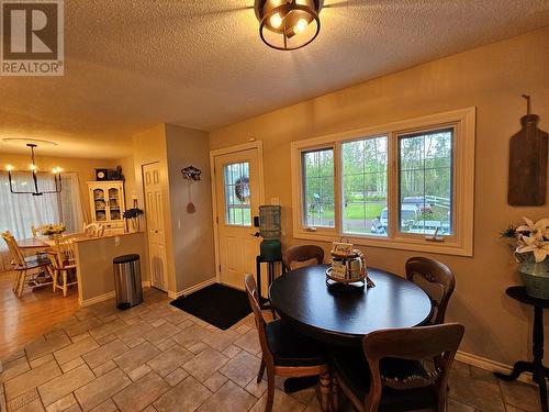 5754 Wabi Estates, Chetwynd, BC - Indoor Photo Showing Dining Room