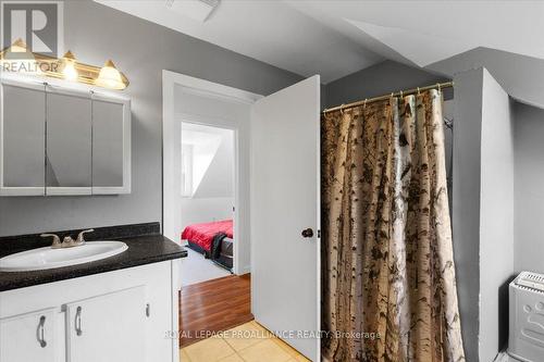 1874 County 2 Road, Prince Edward County, ON - Indoor Photo Showing Bathroom