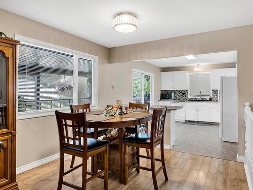 4104 Davie Road, Kamloops, BC - Indoor Photo Showing Dining Room