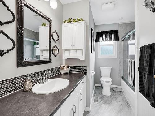 4104 Davie Road, Kamloops, BC - Indoor Photo Showing Bathroom