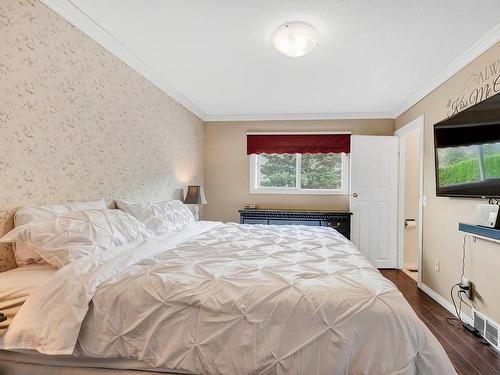 4104 Davie Road, Kamloops, BC - Indoor Photo Showing Bedroom