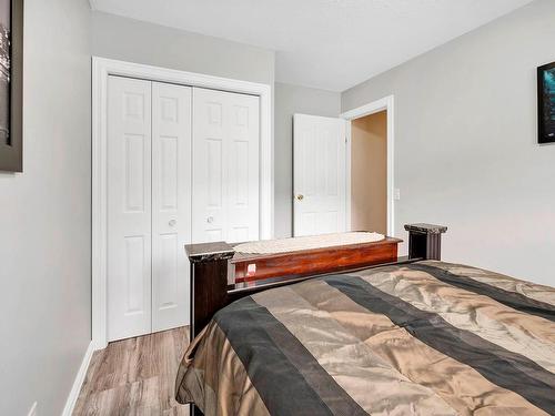 4104 Davie Road, Kamloops, BC - Indoor Photo Showing Bedroom