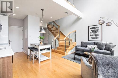 197 Lisgar Street Unit#213, Ottawa, ON - Indoor Photo Showing Living Room