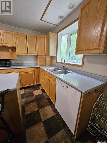 626 2Nd Street, Estevan, SK - Indoor Photo Showing Kitchen With Double Sink