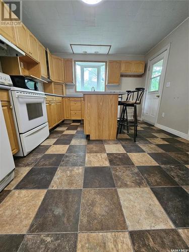 626 2Nd Street, Estevan, SK - Indoor Photo Showing Kitchen