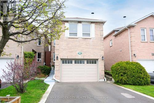 1339 Hazel Mccleary Drive, Oakville, ON - Outdoor