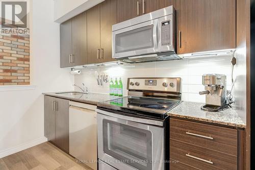 140 - 50 Carnation Avenue, Toronto, ON - Indoor Photo Showing Kitchen