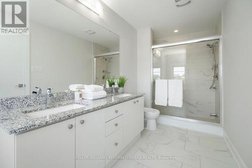 1042 Beachcomber Road E, Mississauga, ON - Indoor Photo Showing Bathroom