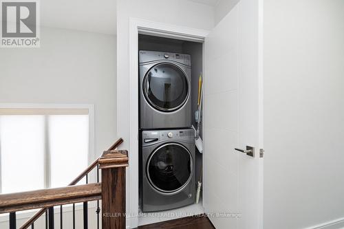 1042 Beachcomber Road E, Mississauga, ON - Indoor Photo Showing Laundry Room