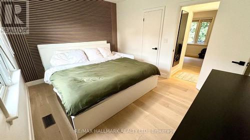 121 West 23Rd Street, Hamilton, ON - Indoor Photo Showing Bedroom