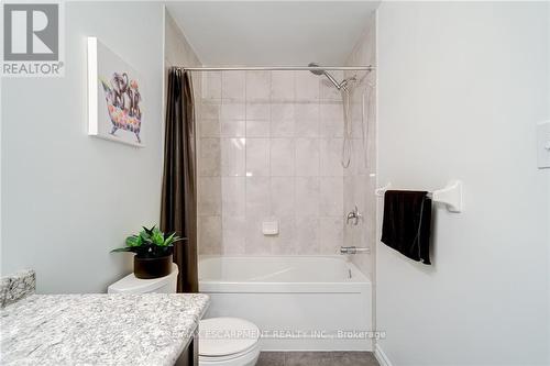 95 Woodedge Circle, Kitchener, ON - Indoor Photo Showing Bathroom