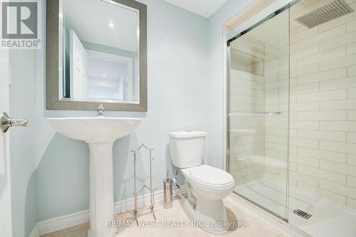 83 Blue Sky Trail, Hamilton, ON - Indoor Photo Showing Bathroom