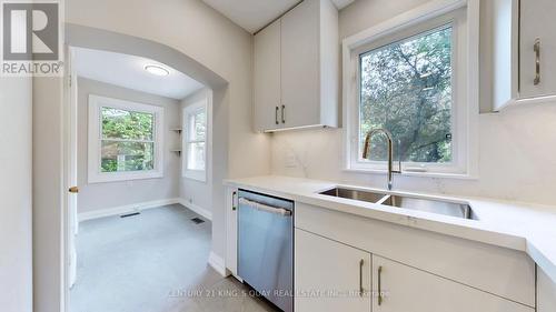 137 Lawrence Avenue E, Toronto, ON - Indoor Photo Showing Kitchen With Double Sink