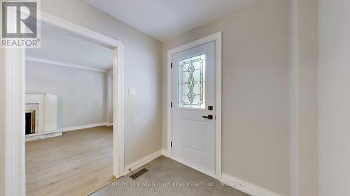 137 Lawrence Avenue E, Toronto, ON - Indoor Photo Showing Other Room