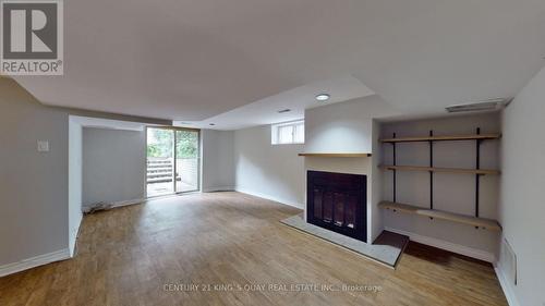 137 Lawrence Avenue E, Toronto, ON - Indoor