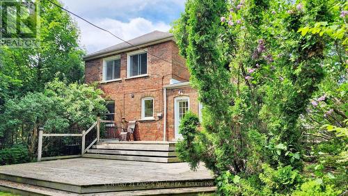 137 Lawrence Avenue E, Toronto, ON - Outdoor