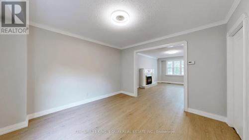 137 Lawrence Avenue E, Toronto, ON - Indoor Photo Showing Other Room