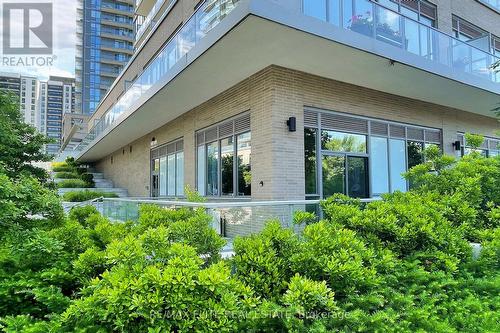 #Ps06 - 52 Forest Manor Road, Toronto, ON - Outdoor