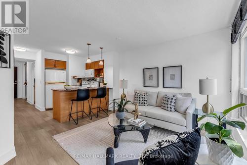 1214 - 18 Yonge Street, Toronto, ON - Indoor Photo Showing Living Room