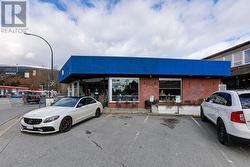 3050 MOUNTAIN HIGHWAY  North Vancouver, BC V7J 2P1