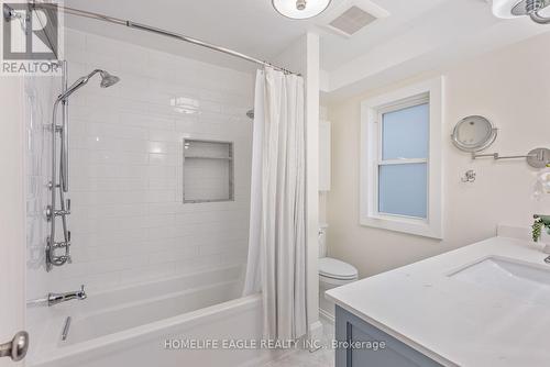 334 Riverdale Avenue, Toronto, ON - Indoor Photo Showing Bathroom