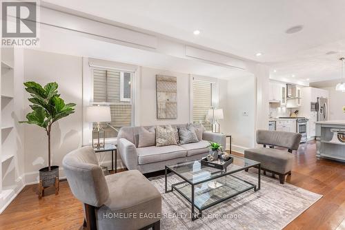 334 Riverdale Avenue, Toronto, ON - Indoor Photo Showing Living Room