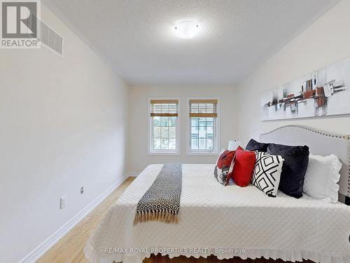 2433 Florentine Place, Pickering, ON - Indoor Photo Showing Bedroom