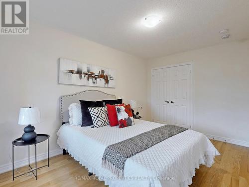 2433 Florentine Place, Pickering, ON - Indoor Photo Showing Bedroom