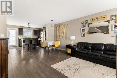 53 4850 Harbour Landing Drive, Regina, SK - Indoor Photo Showing Living Room