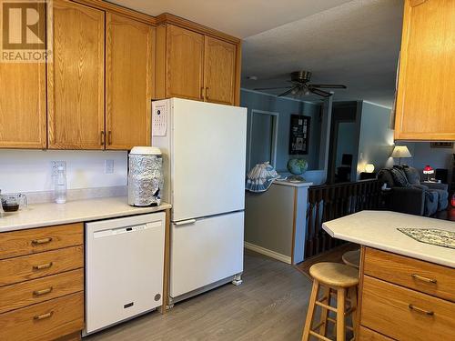 1265 Pigeon Avenue, Williams Lake, BC - Indoor Photo Showing Kitchen