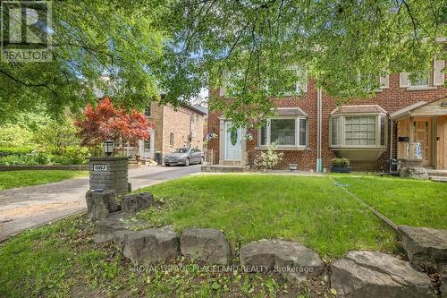 567 Roehampton Avenue, Toronto, ON - Outdoor