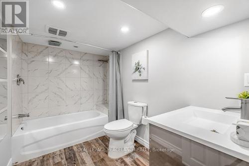 567 Roehampton Avenue, Toronto, ON - Indoor Photo Showing Bathroom