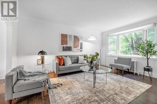 567 Roehampton Avenue, Toronto, ON - Indoor Photo Showing Living Room