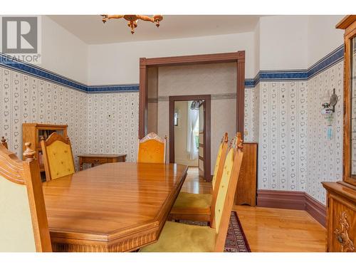 920 Edgewood  Avenue, Nelson, BC - Indoor Photo Showing Dining Room