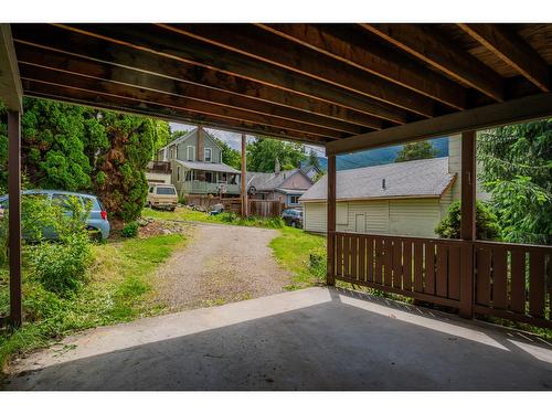 920 Edgewood Avenue, Nelson, BC - Outdoor