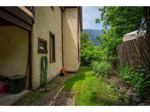 920 Edgewood Avenue, Nelson, BC - Outdoor