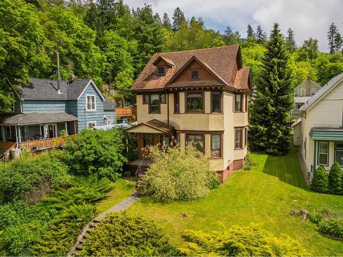 920 Edgewood Avenue, Nelson, BC - Outdoor