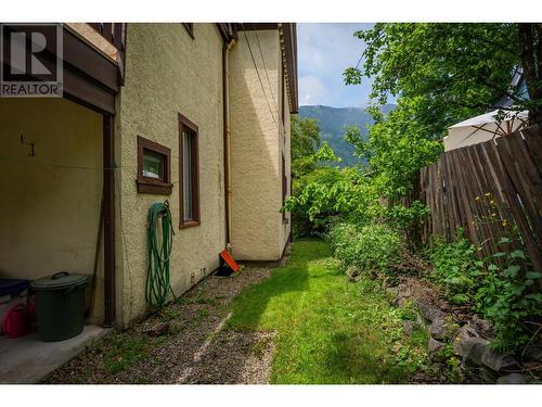 920 Edgewood  Avenue, Nelson, BC - Outdoor