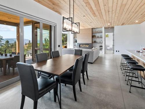 135 Granite Court, Naramata, BC - Indoor Photo Showing Dining Room