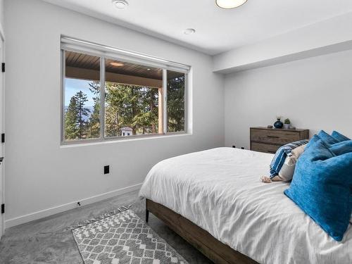 135 Granite Court, Naramata, BC - Indoor Photo Showing Bedroom