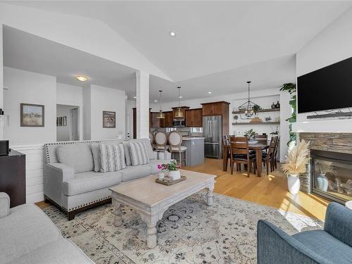 2402 Ryser Place, West Kelowna, BC - Indoor Photo Showing Living Room With Fireplace