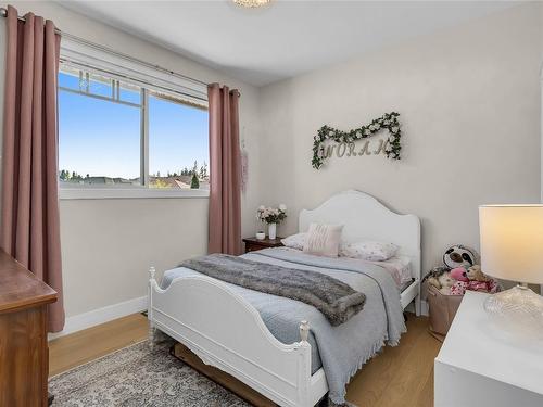 2402 Ryser Place, West Kelowna, BC - Indoor Photo Showing Bedroom