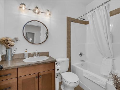 2402 Ryser Place, West Kelowna, BC - Indoor Photo Showing Bathroom