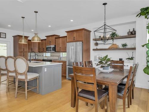 2402 Ryser Place, West Kelowna, BC - Indoor Photo Showing Dining Room