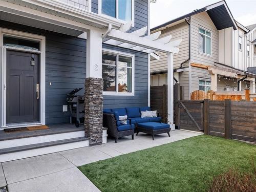 2-1033 Stockwell Avenue, Kelowna, BC - Outdoor