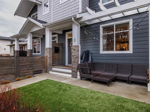 2-1033 Stockwell Avenue, Kelowna, BC - Outdoor With Facade